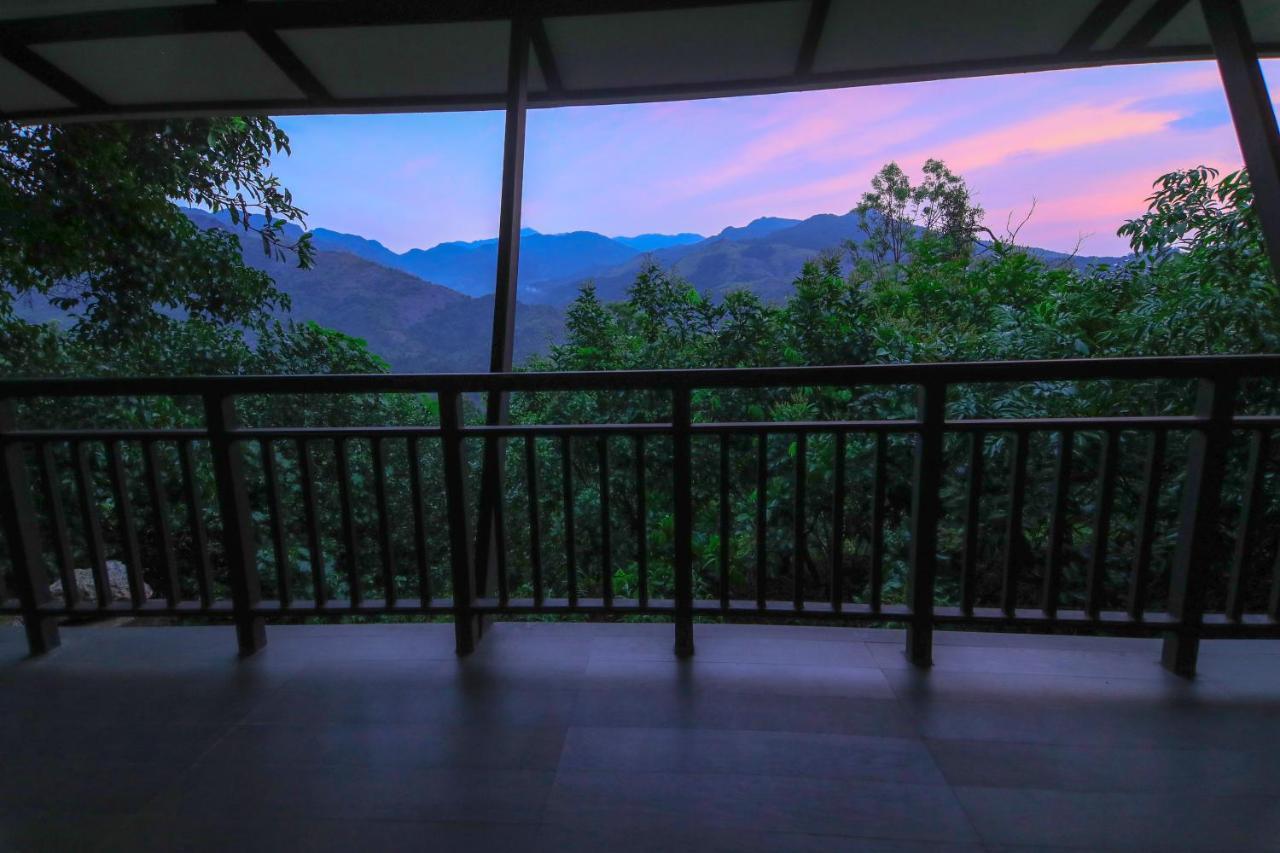 Sattva-The Awakening Garden Hotel Kakkadampoyil ภายนอก รูปภาพ