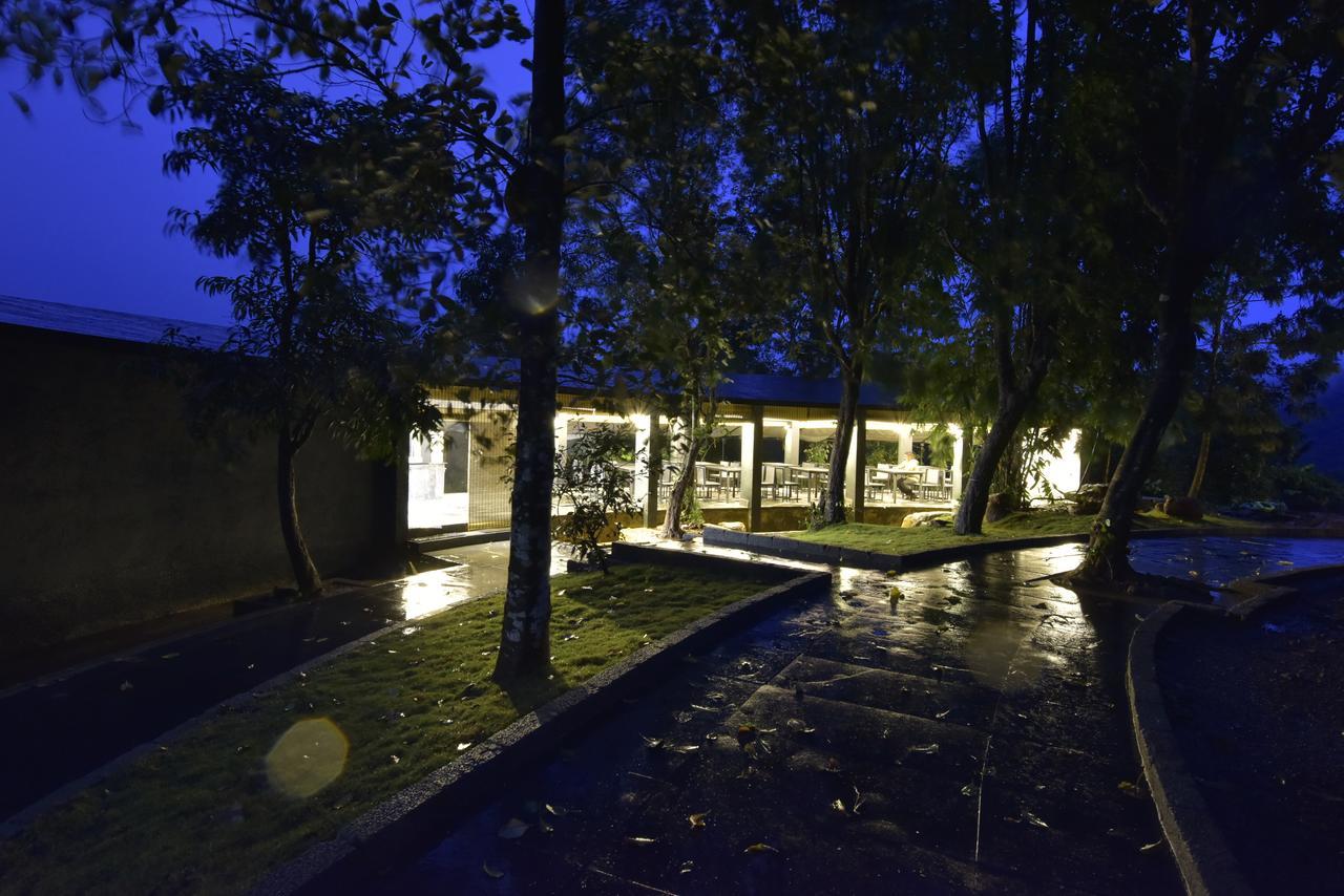 Sattva-The Awakening Garden Hotel Kakkadampoyil ภายนอก รูปภาพ